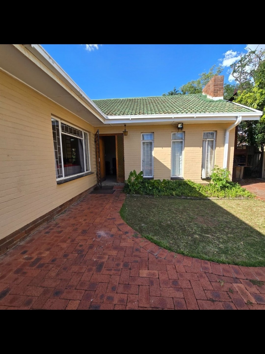 4 Bedroom Property for Sale in Brandwag Free State